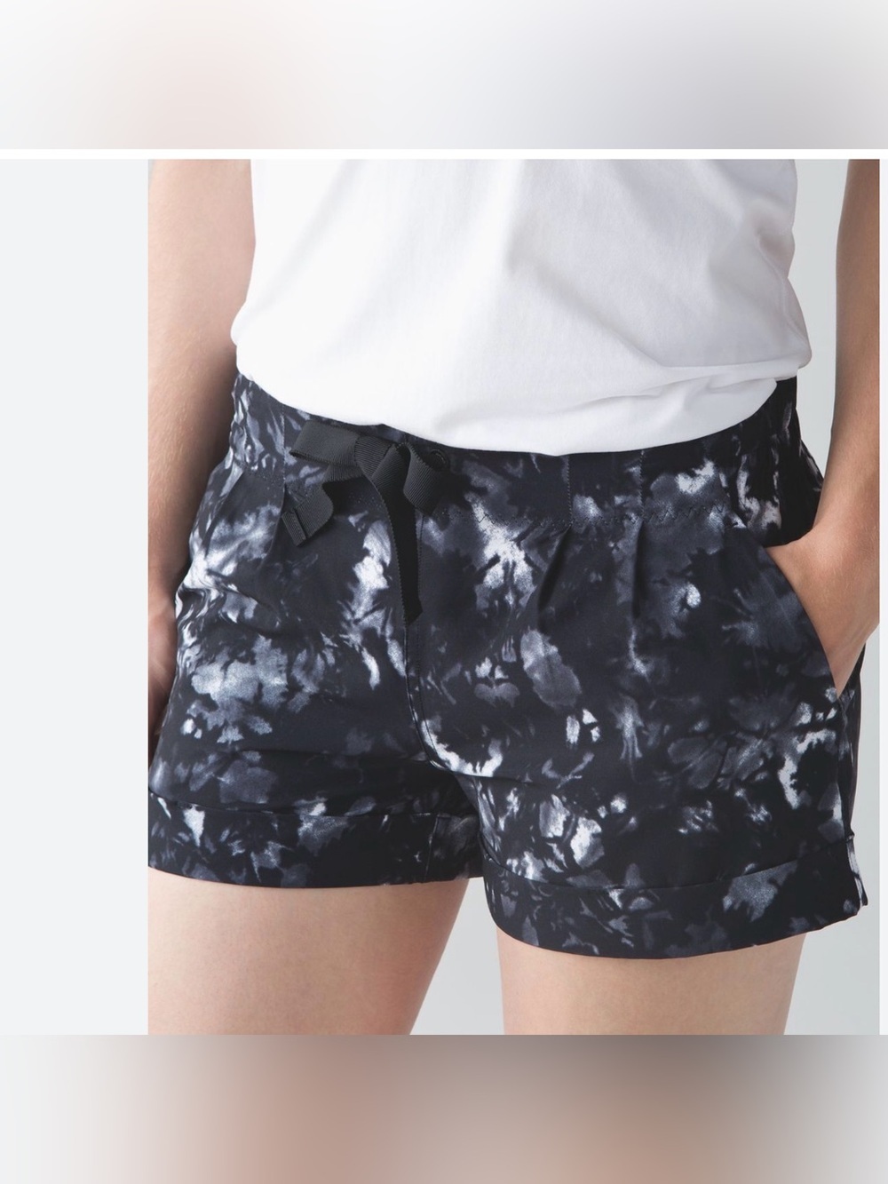 Lululemon Spring Break Away Short II